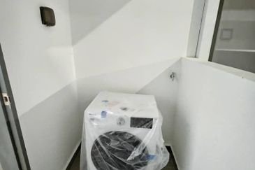 Residensi M Arisa Pelangi