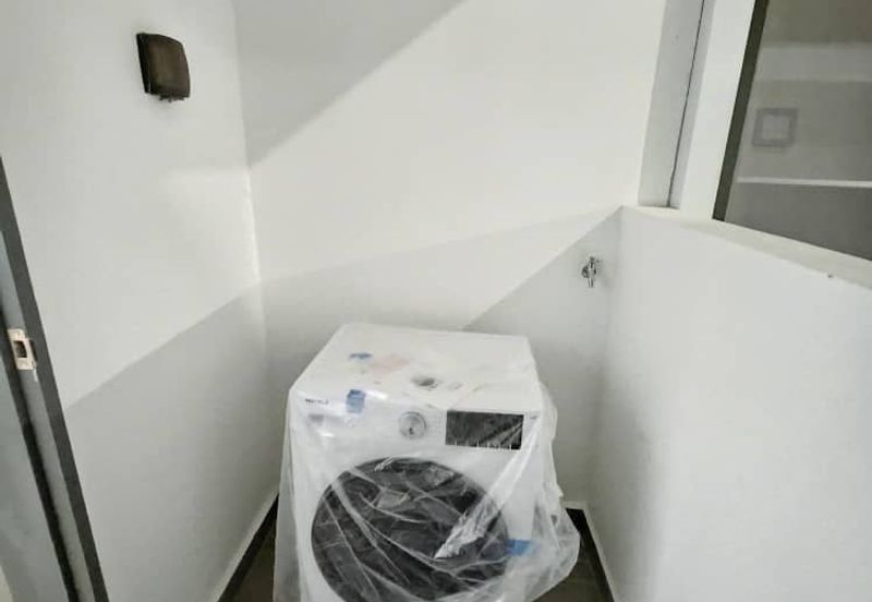 Residensi M Arisa Pelangi