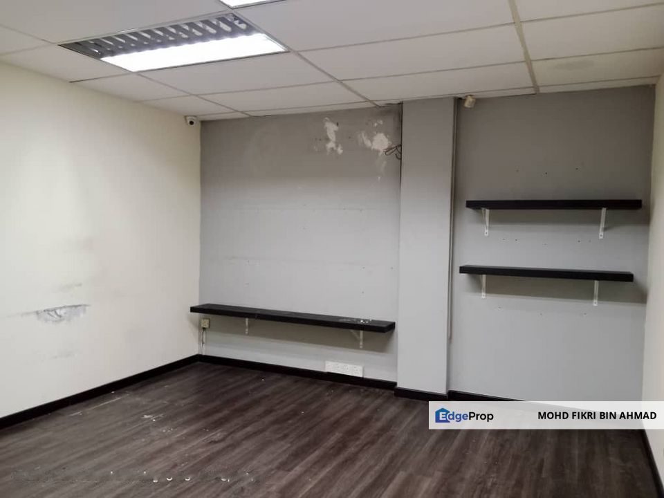 FOR RENT: Near LRT 1st Floor Office Indah Square Taman Cahaya Ampang, Selangor, Ampang