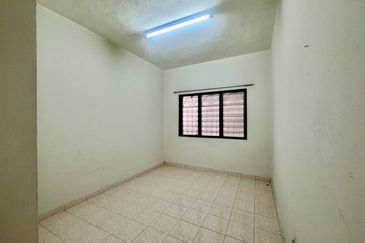 Ayers & Astaria Condominium