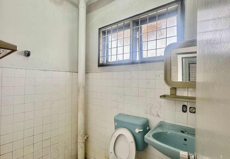 Ayers & Astaria Condominium