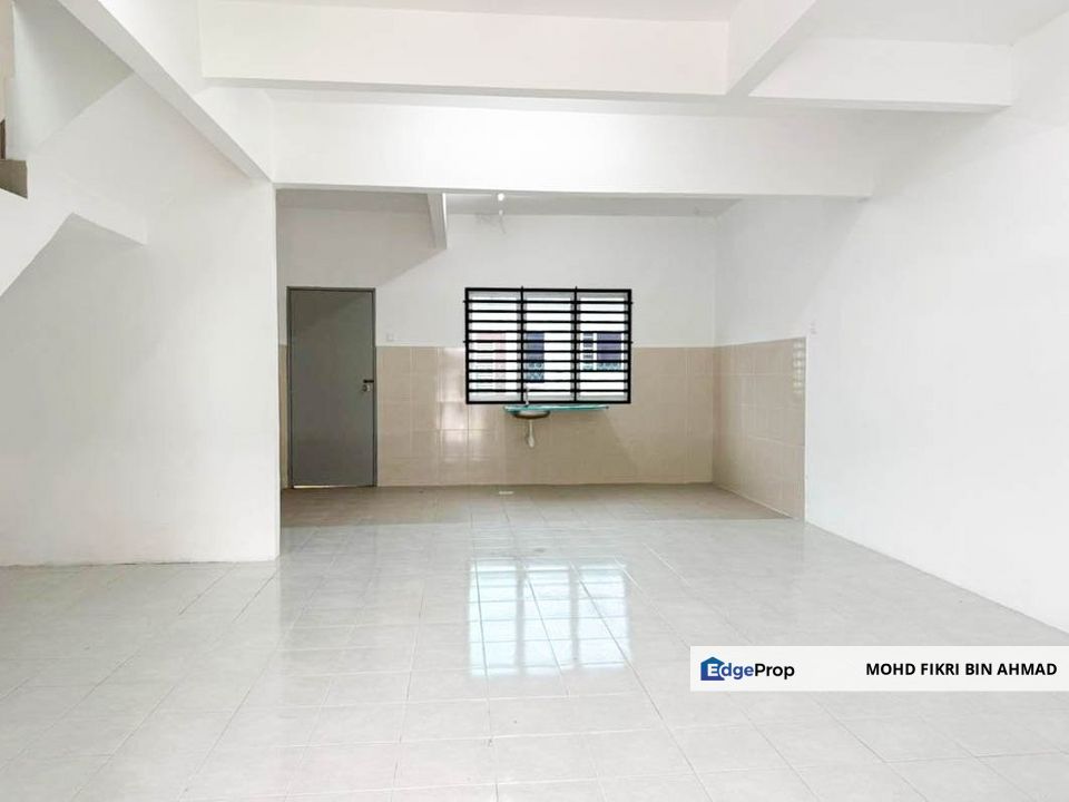FOR RENT: Rumah Teres 2 Tingkat Taman Tasik Permai Sungai Rambai, Melaka, Sungai Rambai