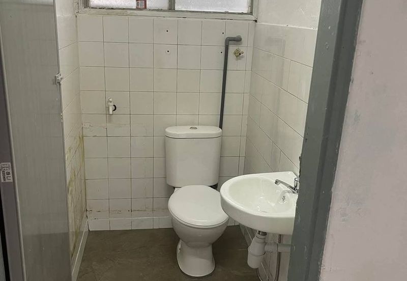 Taman Subang Perdana Flat