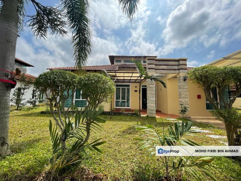 FOR RENT: Fully Furnished 1-Storey Bungalow Ozana Villa Ayer Keroh, Melaka, Ayer Keroh