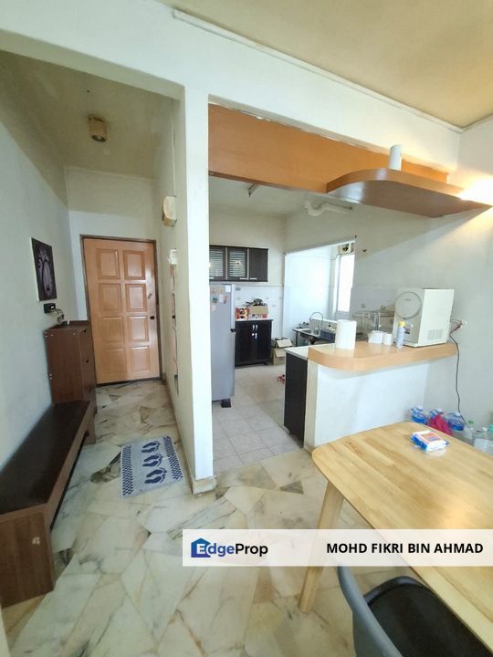 FOR SALE: Near LRT Metro Villa Apartment Taman Cahaya Ampang, Selangor, Ampang