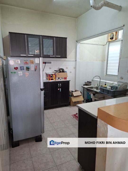 FOR SALE: Near LRT Metro Villa Apartment Taman Cahaya Ampang, Selangor, Ampang