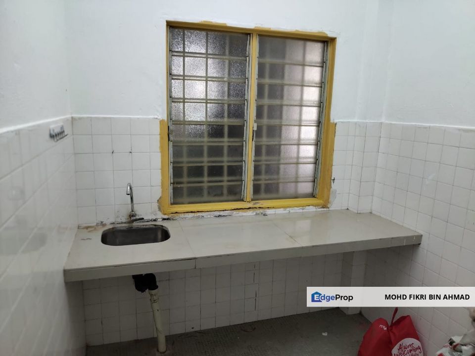 FOR RENT: Flat Taman Cheras Awana Batu 9 Cheras, Selangor, Cheras