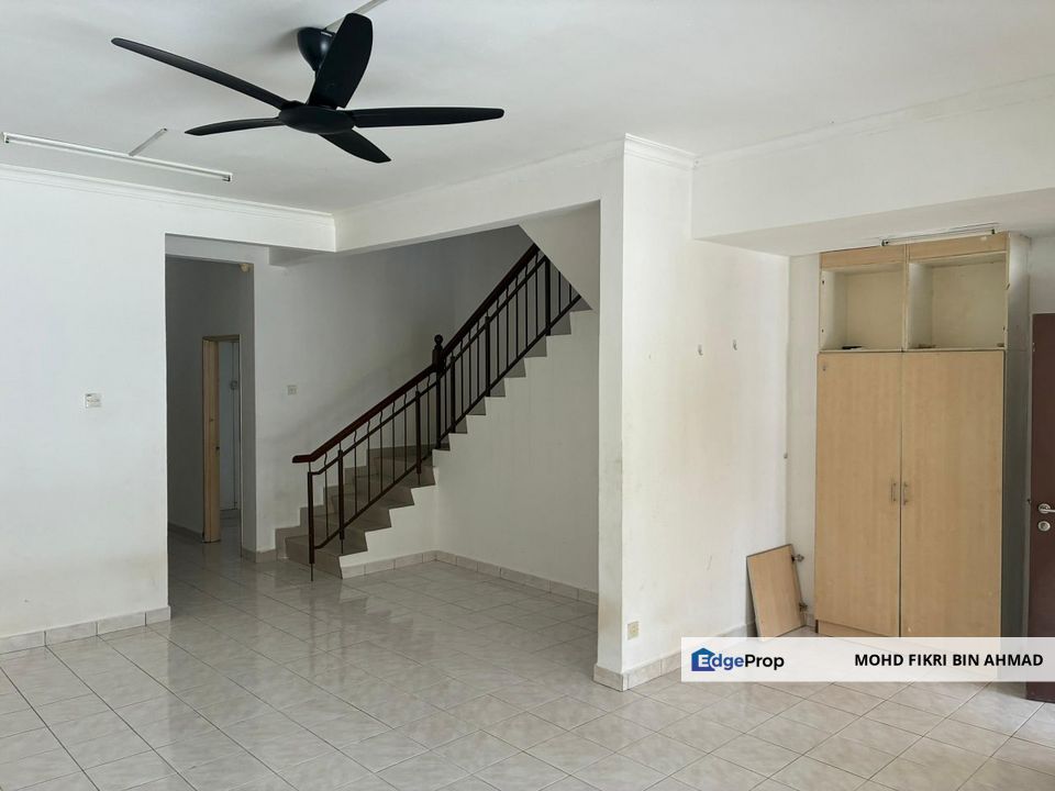 FOR RENT: 2 Storey Terrace House Bukit Subang Shah Alam, Selangor, Shah Alam