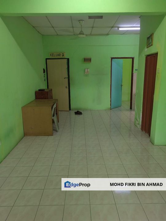 FOR SALE: Flat Pusat Hentian Kajang Kajang, Selangor, Kajang