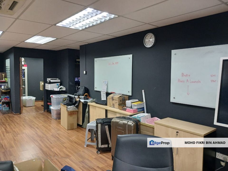 COMMERCIAL FOR RENT: Ground Floor Office Taman Nirwana Ampang, Selangor, Ampang