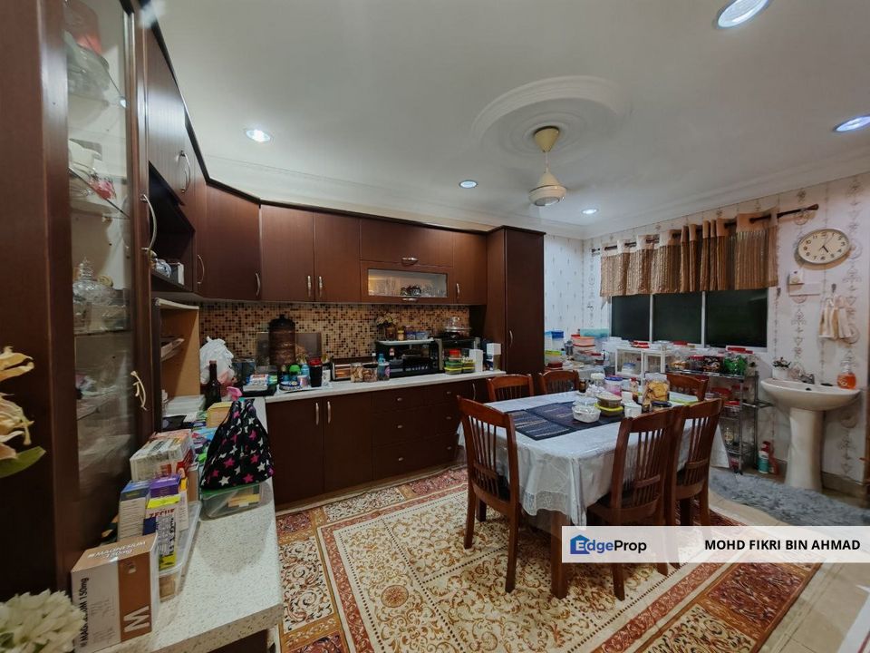 FOR SALE: Renovated End Lot 2 Storey Terrace Seksyen 6 Kota Damansara, Selangor, Kota Damansara