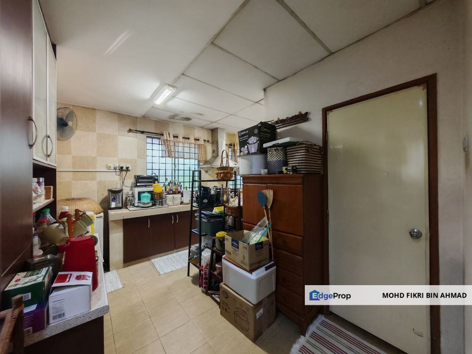 FOR SALE: Renovated End Lot 2 Storey Terrace Seksyen 6 Kota Damansara, Selangor, Kota Damansara