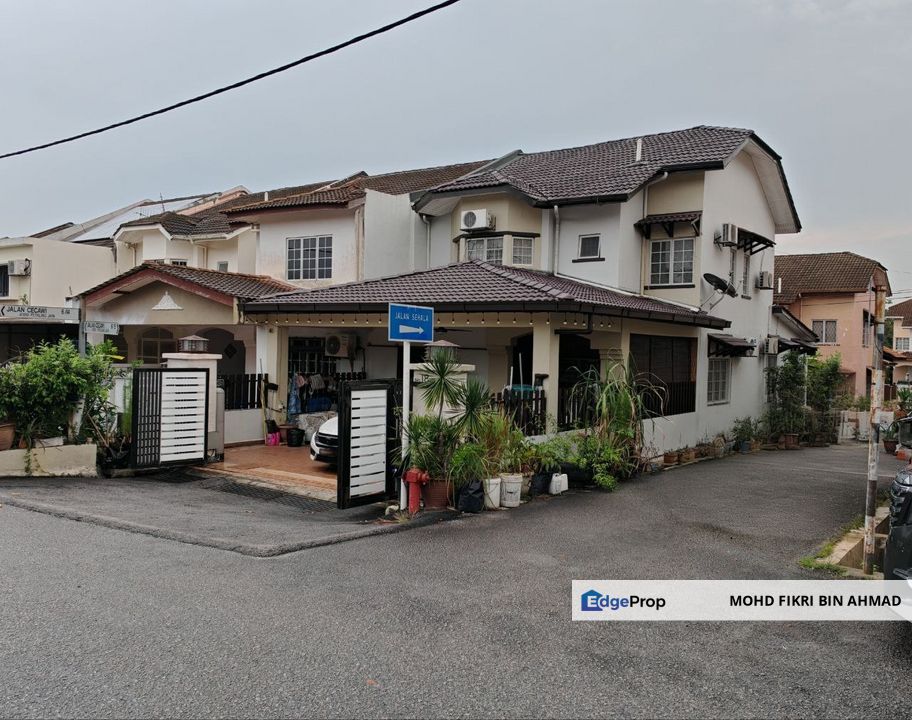 FOR SALE: Renovated End Lot 2 Storey Terrace Seksyen 6 Kota Damansara, Selangor, Kota Damansara