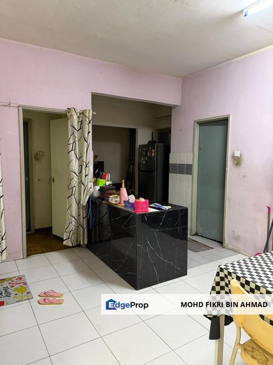 FOR SALE: Near LRT Permai Villa Apartment Taman Puchong Permai Puchong, Selangor, Puchong