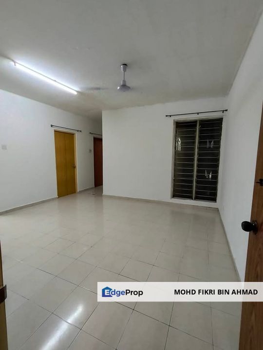 FOR SALE: Flat Sri Indah Lestari Perdana Seri Kembangan, Selangor, Seri Kembangan