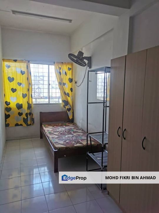 FOR SALE: Putra Ria Apartment Taman Pinggiran Putra Seri Kembangan, Selangor, Puchong South