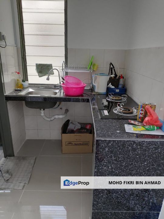 FOR SALE: Jelutong Apartment Selayang Heights Batu Caves, Selangor, Batu Caves 