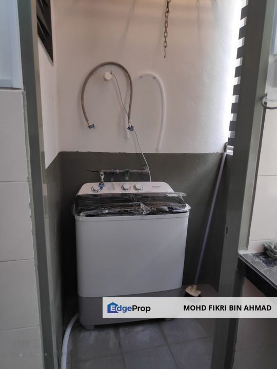 FOR SALE: Jelutong Apartment Selayang Heights Batu Caves, Selangor, Batu Caves 