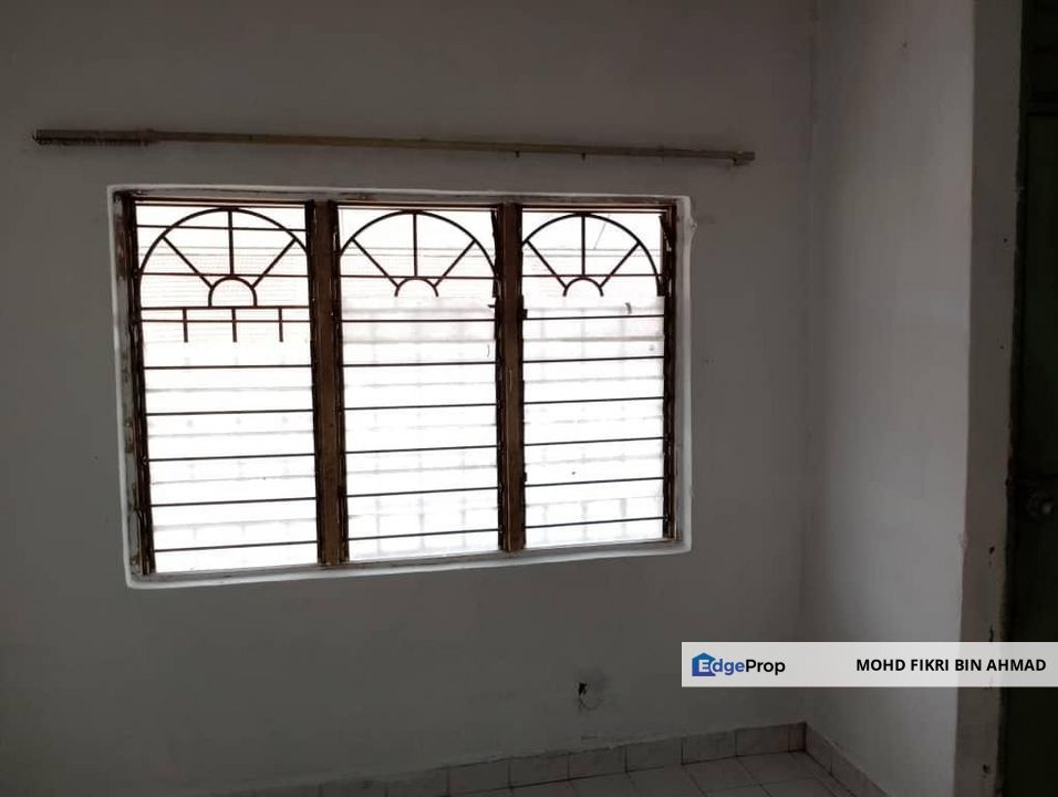 FOR SALE: Flat Gugusan Rosa Seksyen 7 Kota Damansara, Selangor, Kota Damansara