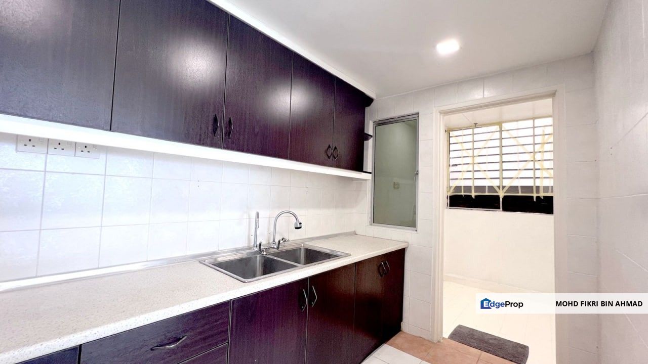 FOR SALE: Freehold Anggerik Villa 2 Apartment Semenyih, Selangor, Semenyih