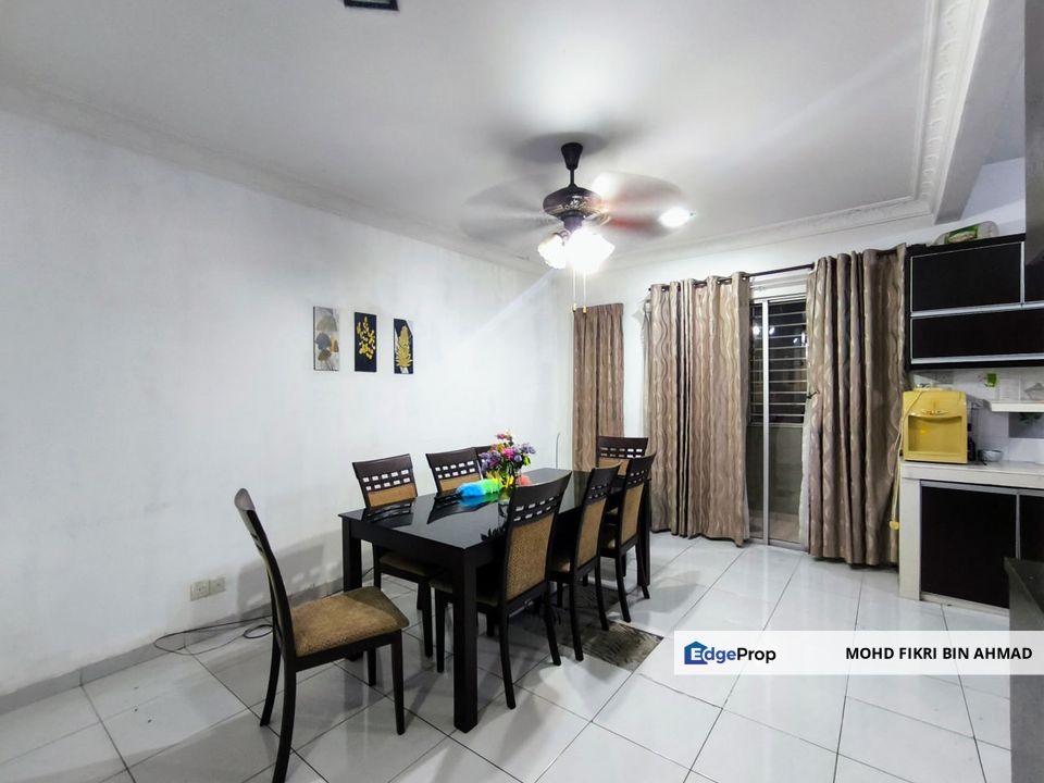 FOR SALE: Furnished Townhouse Taman Amansiara Selayang Rawang, Selangor, Selayang