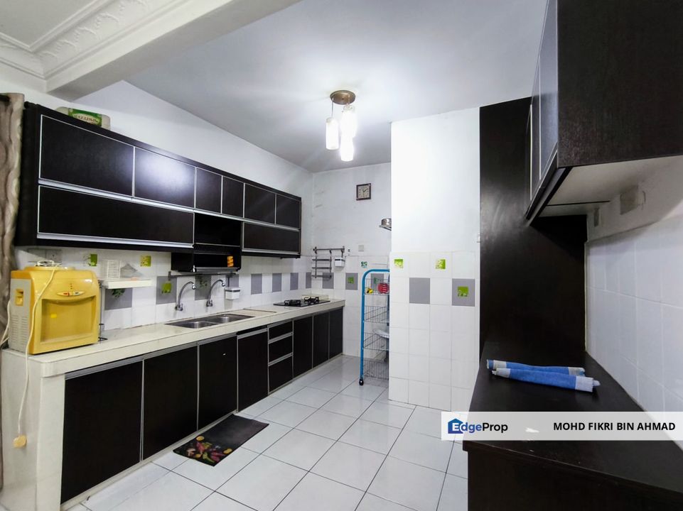 FOR SALE: Furnished Townhouse Taman Amansiara Selayang Rawang, Selangor, Selayang