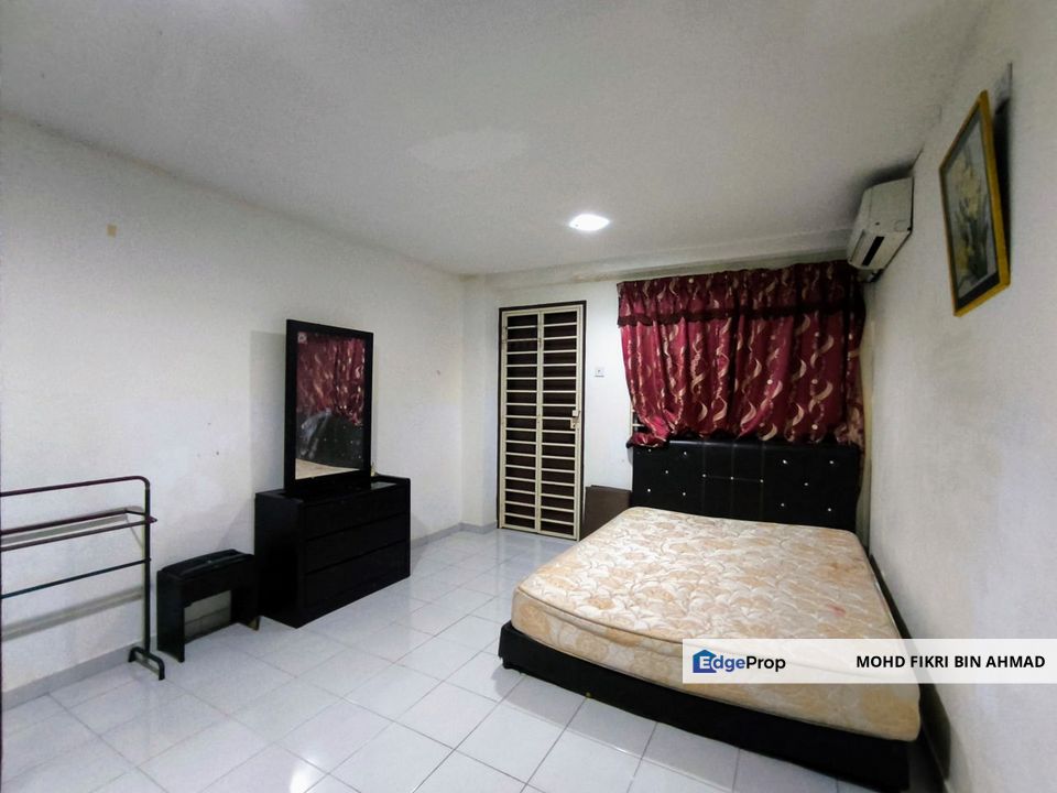 FOR SALE: Furnished Townhouse Taman Amansiara Selayang Rawang, Selangor, Selayang