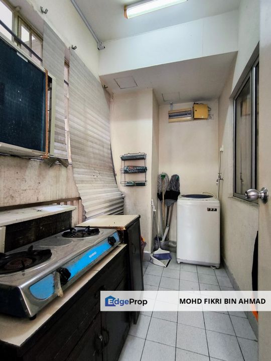 FOR SALE: Furnished Perdana View Condominium Damansara Perdana, Selangor, Damansara Perdana