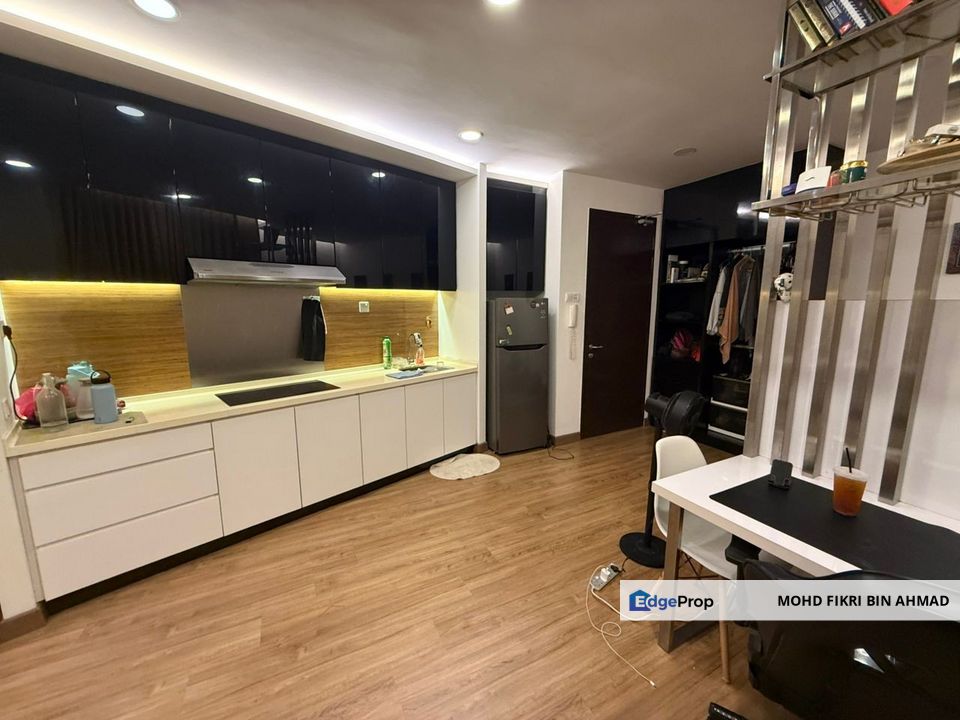 FOR SALE: Furnished SOHO Symphony Tower Balakong Cheras, Selangor, Cheras