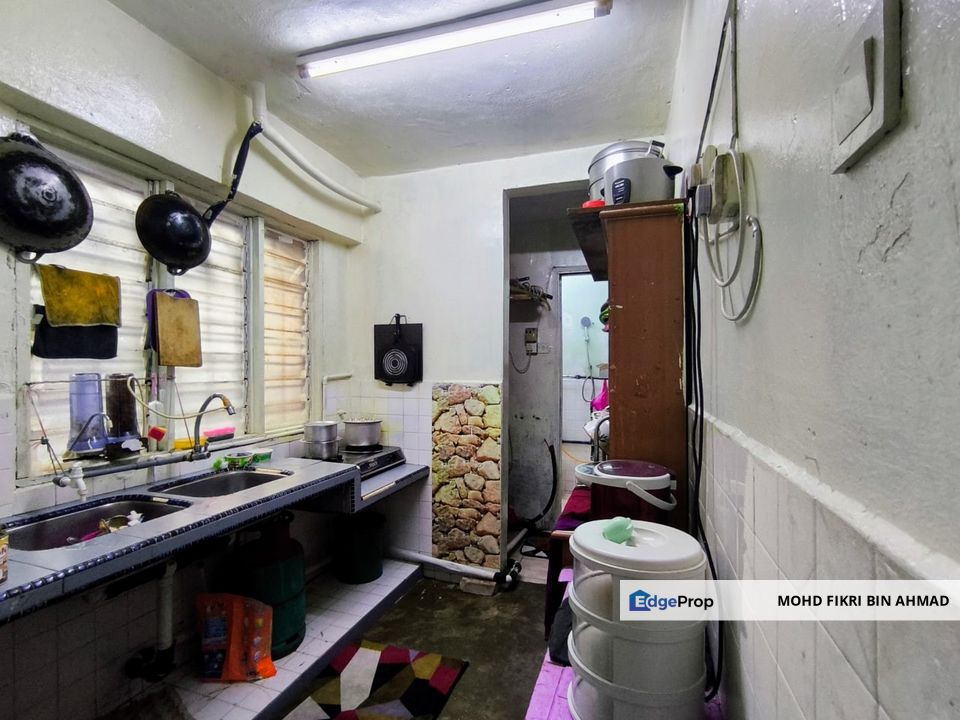 FOR SALE: Flat Taman Wilayah Selayang Batu Caves, Selangor, Selayang