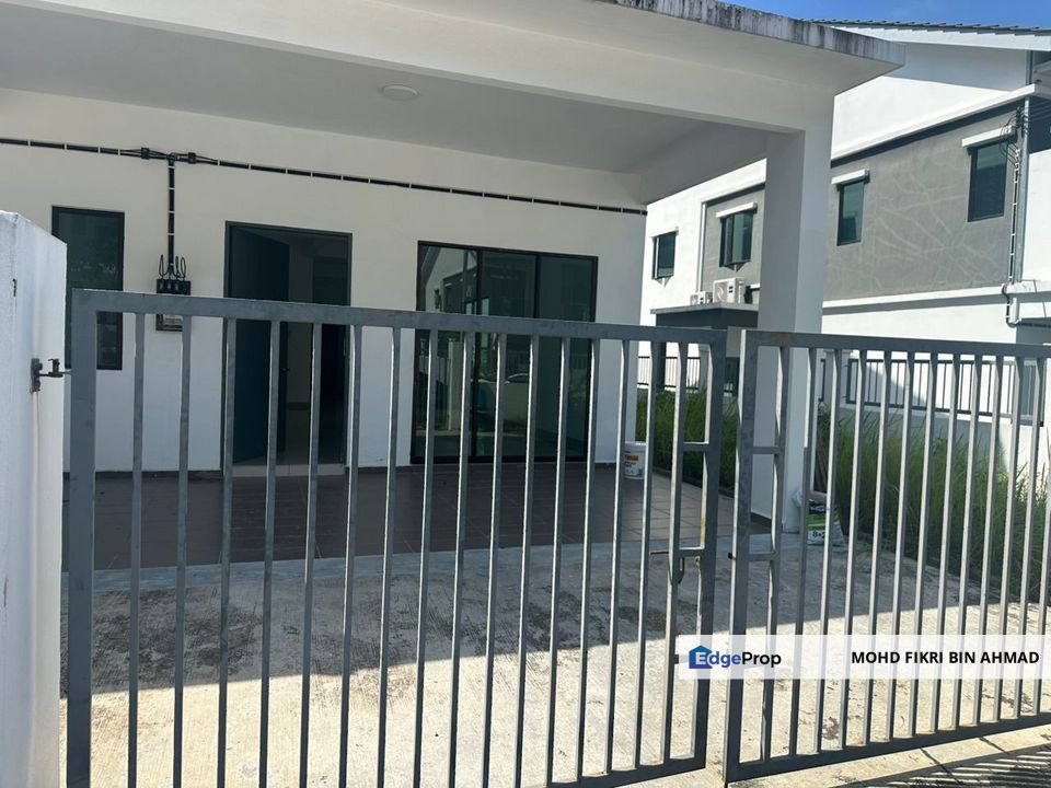 FOR RENT: 2 Storey Semi D Taman Scientex Fasa 2 Rawang, Selangor, Rawang