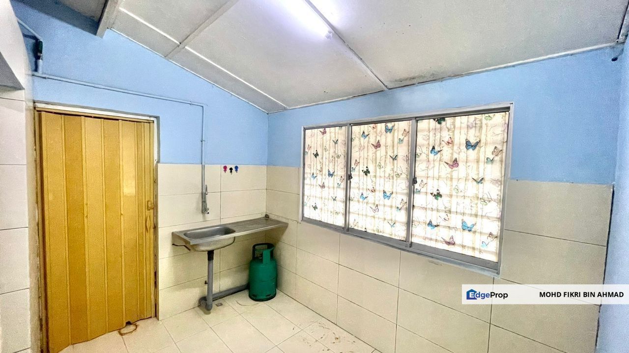 FOR SALE: 1-Storey Terrace Taman Sri Nanding Hulu Langat, Selangor, Hulu Langat