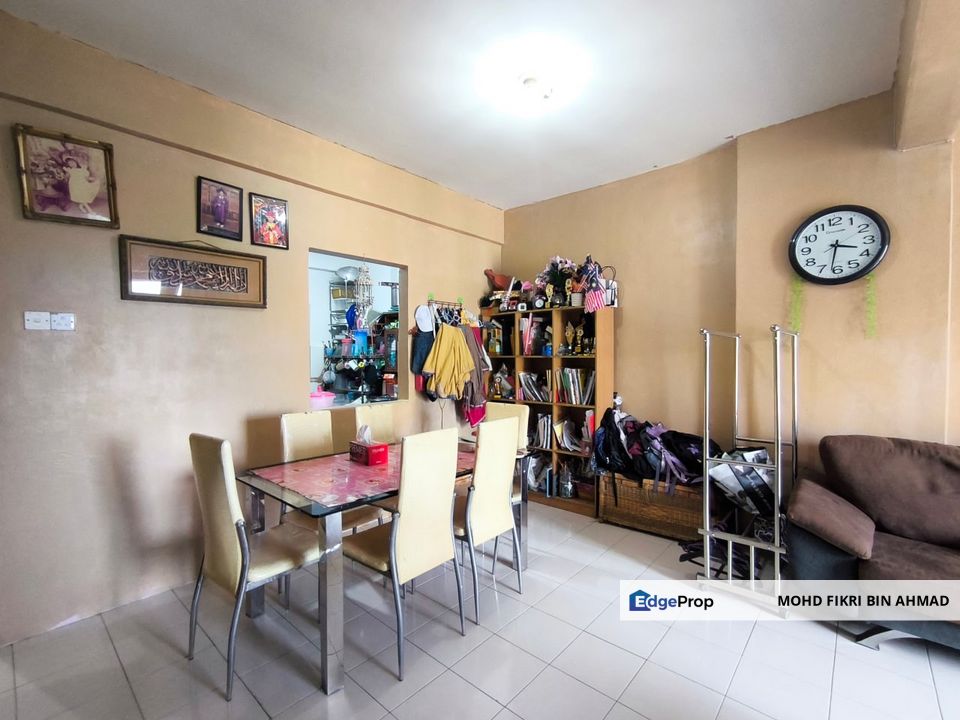 FOR SALE: Kristal Heights 2 Apartment Taman Sri Gombak Batu Caves, Selangor, Gombak