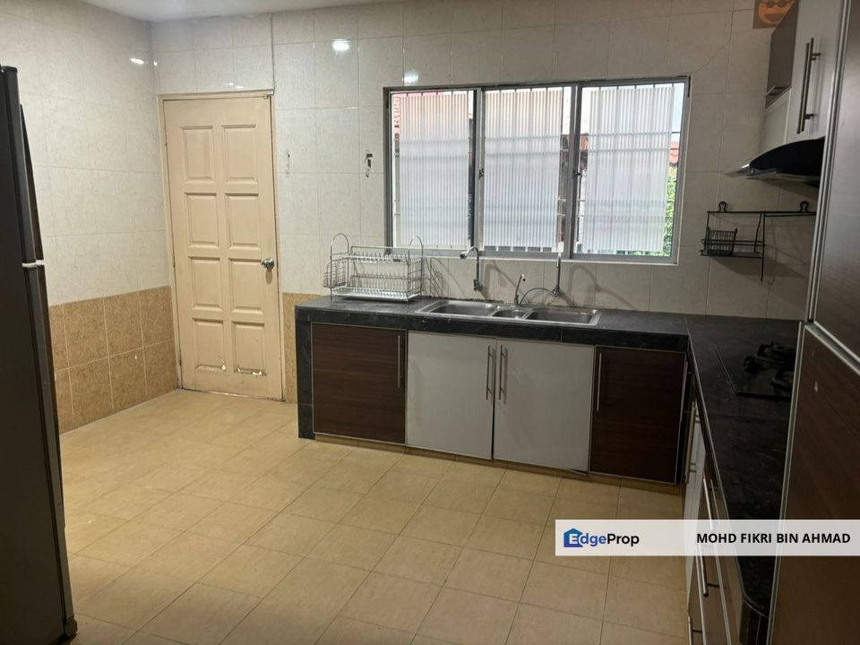 FOR SALE: 2-Storey Terrace House Taman Bukit Subang U16 Shah Alam, Selangor, Shah Alam