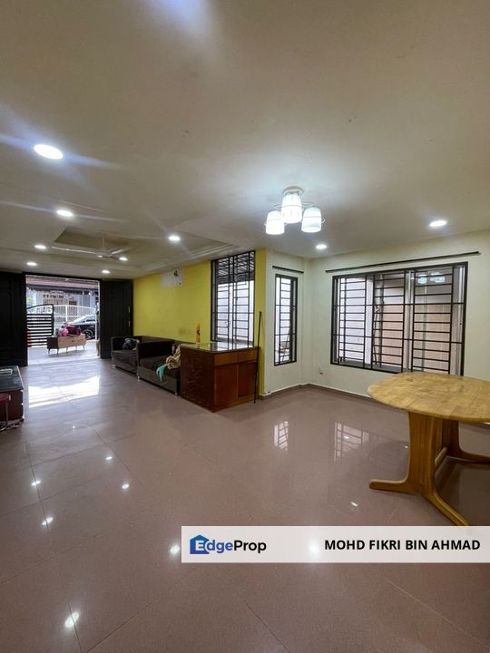 FOR RENT: Renovated Semi D 1 Tingkat Taman Merak Emas Durian Tunggal, Melaka, Durian Tunggal