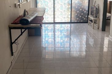 Pangsapuri Perdana, Seksyen 13