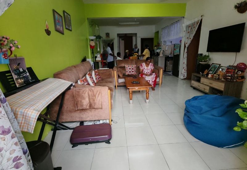 Green Suria Apartment