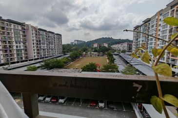 Green Suria Apartment