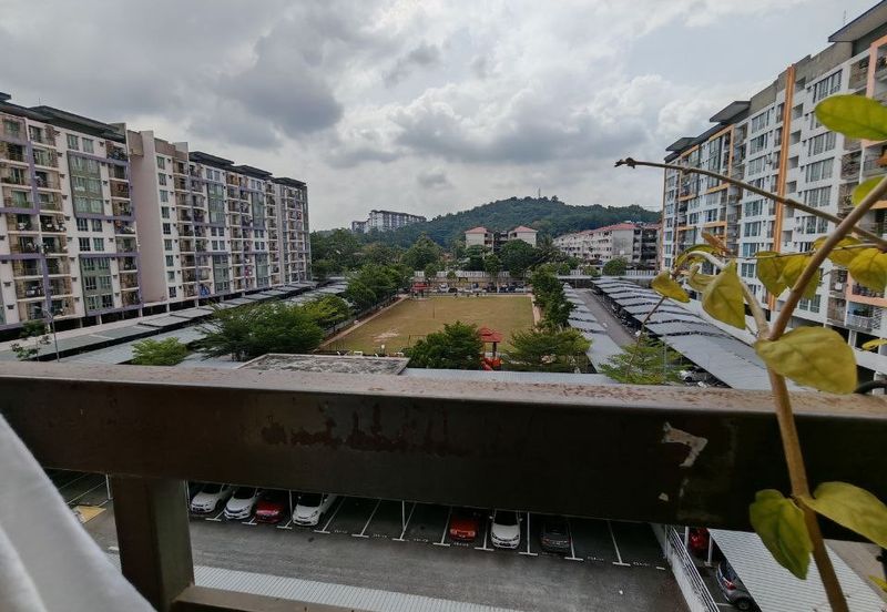 Green Suria Apartment