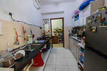 Green Suria Apartment