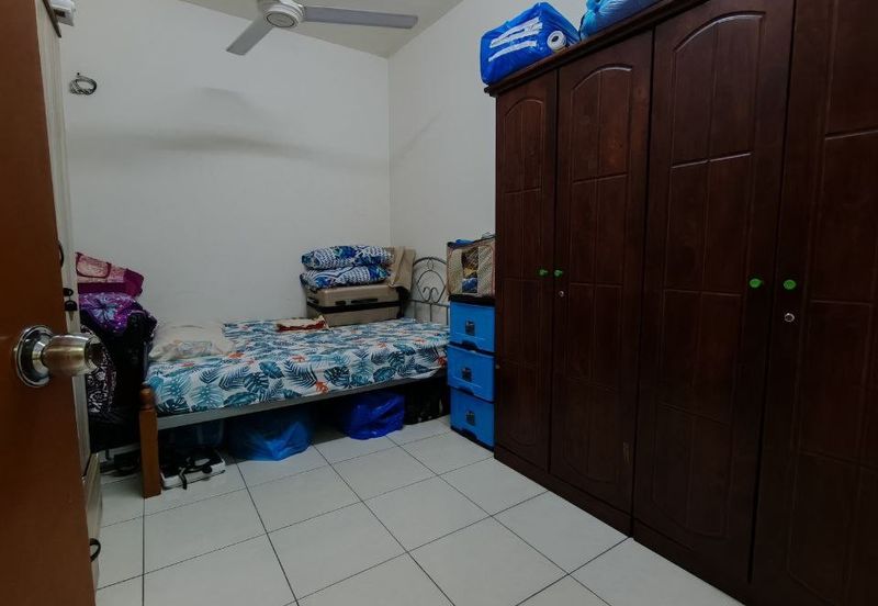 Green Suria Apartment