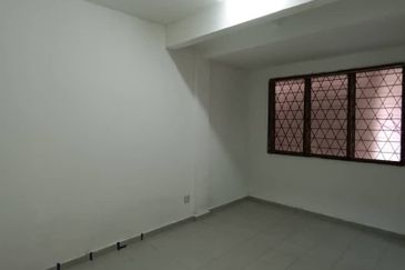 Dahlia Apartment, Pandan Indah