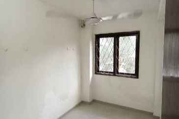 Dahlia Apartment, Pandan Indah