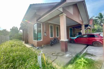 FOR SALE: Rumah Semi D Satu Tingkat Kampung Paya Resak Bukit Payong Kuala Terengganu Terengganu