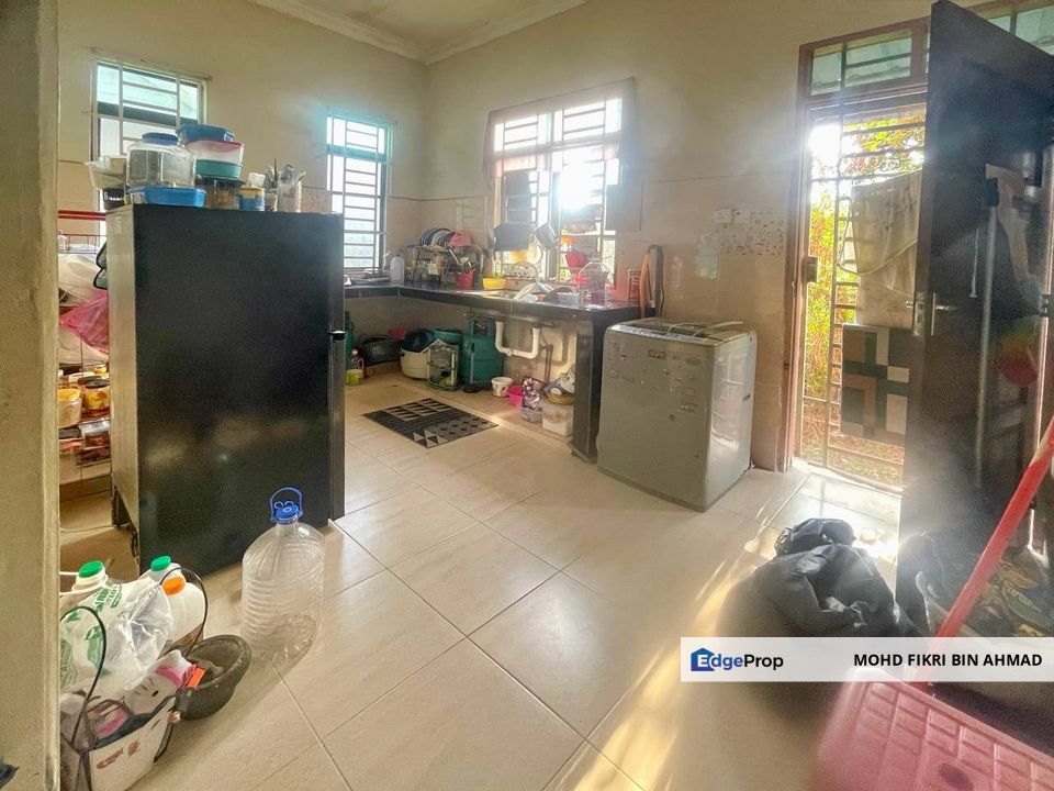 FOR SALE: Rumah Semi D Satu Tingkat Kampung Paya Resak Bukit Payong Kuala Terengganu Terengganu, Terengganu, Kuala Terengganu