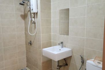 I Residence @ I City