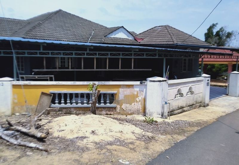 FOR SALE: Rumah Banglo Satu Tingkat Bukit Merah Tanah Merah Kelantan