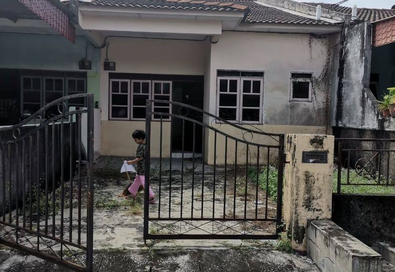 FOR SALE: Single Storey Terrace House Taman Bemban Jaya Batu Gajah Perak