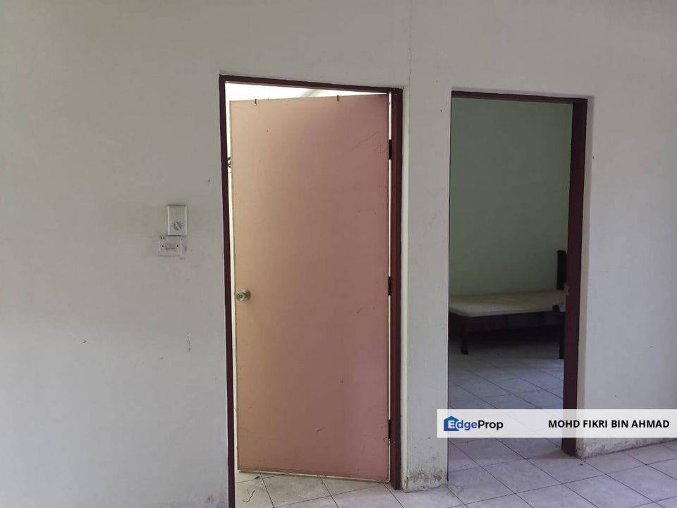 FOR SALE: Single Storey Terrace House Taman Bemban Jaya Batu Gajah Perak, Perak, Batu Gajah