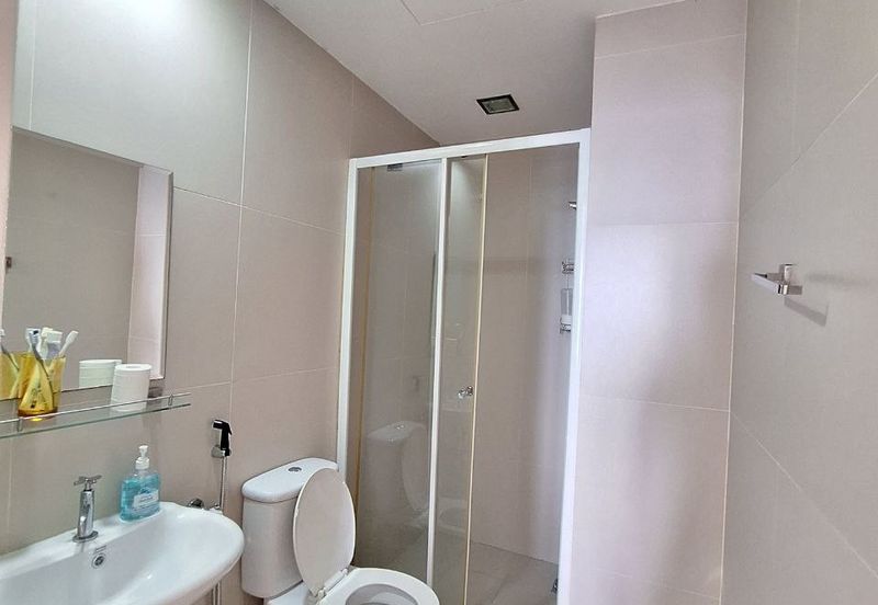 231 TR Serviced Suite